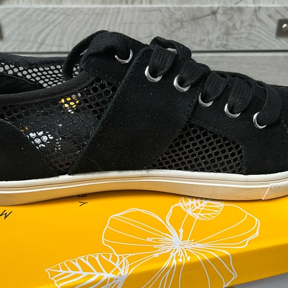 BNIB Yellowbox Barkley Black Suede/Mesh Fashion Sneakers  size 7 Adorable!!!❤️❤️ - Picture 8 of 8